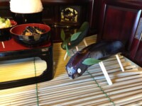 かわいい精霊馬と牛を作りましょう。御霊をお迎えするための細やかな心配りですね。由来は諸説あるようです。